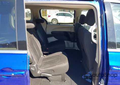 2021 Chrysler Pacifica Touring z USA, uszkodzony, nr VIN 2C4RC1FG5MR511546